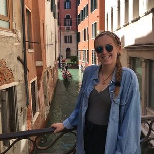 Meet your Posher, Emma